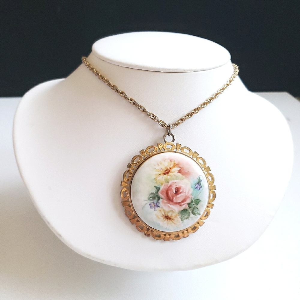 Vintage Large Porcelain Floral Pendant Necklace